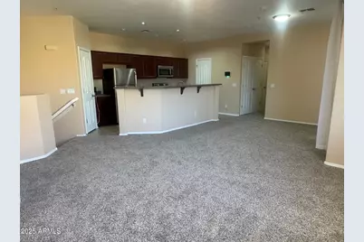 8105 W Groom Creek Road, Phoenix, AZ 85043 - Photo 4