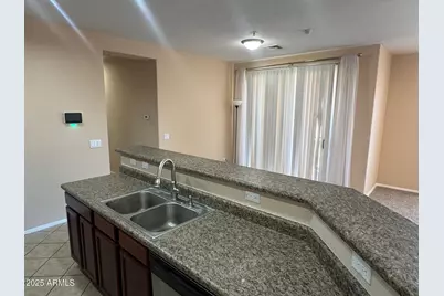 8105 W Groom Creek Road, Phoenix, AZ 85043 - Photo 6