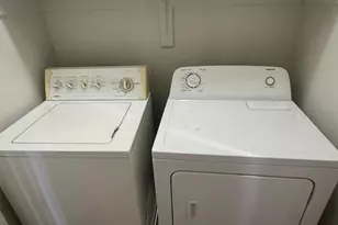 8105 W Groom Creek Rd, Phoenix, AZ 85043 - Photo 8