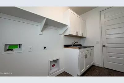 4536 E Walter Way, Phoenix, AZ 85050 - Photo 32