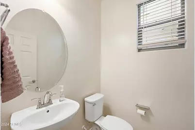 5807 W Warner Street, Phoenix, AZ 85043 - Photo 8