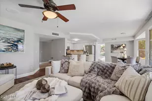 3447 E Glenhaven Dr, Phoenix, AZ 85048 - Photo 4