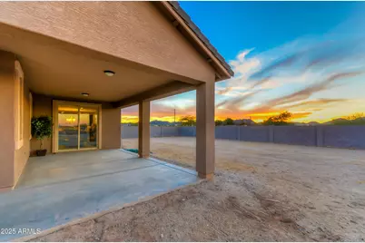 9186 W Limestone Mountain Drive, Casa Grande, AZ 85194 - Photo 10