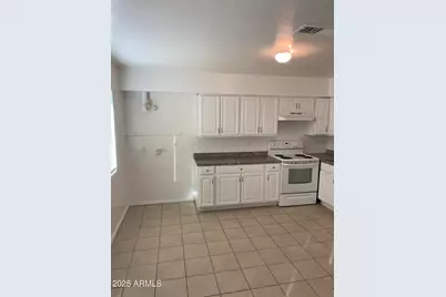 2903 E Wier Avenue, Phoenix, AZ 85040 - Photo 4
