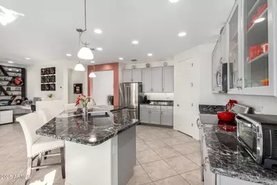 15912 N 109th Avenue, Sun City, AZ 85351 - Photo 4