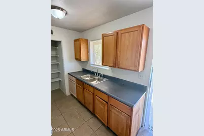 28 W Elm Street, Tucson, AZ 85705 - Photo 8