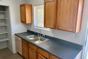 28 W Elm St, Tucson, AZ 85705 - Photo 8