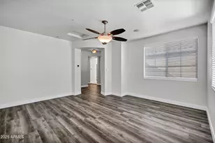 3918 E Cat Balue Dr, Phoenix, AZ 85050 - Photo 16