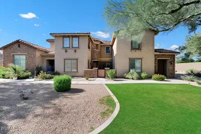 3918 E Cat Balue Drive, Phoenix, AZ 85050 - Photo 1