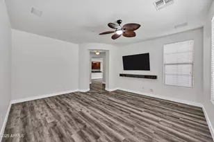 3918 E Cat Balue Dr, Phoenix, AZ 85050 - Photo 12