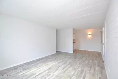 44 E Roanoke Avenue #4, Phoenix, AZ 85004 - Photo 6
