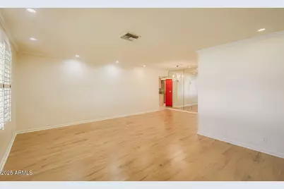 201 W Diana Avenue, Phoenix, AZ 85021 - Photo 10