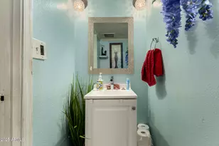 6719 N 44th Ave, Glendale, AZ 85301 - Photo 16