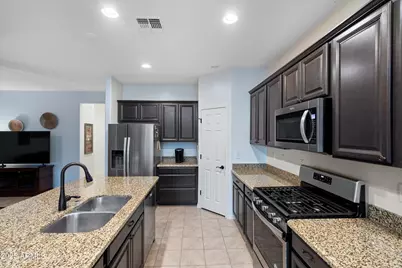 2180 W Emrie Avenue, San Tan Valley, AZ 85144 - Photo 12