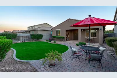 2180 W Emrie Avenue, San Tan Valley, AZ 85144 - Photo 2