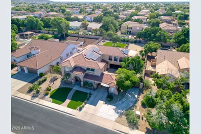 7281 W Mariposa Grande Lane, Peoria, AZ 85383 - Photo 2