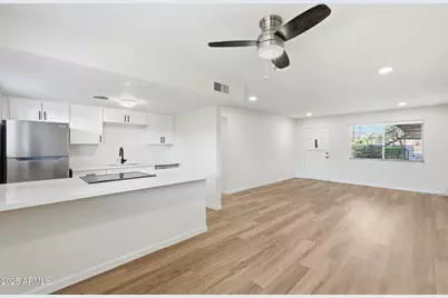 6544 N 12th Street N #19, Phoenix, AZ 85014 - Photo 1