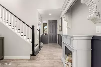 10043 W Foothill Drive, Peoria, AZ 85383 - Photo 4