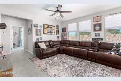 10043 W Foothill Drive, Peoria, AZ 85383 - Photo 16