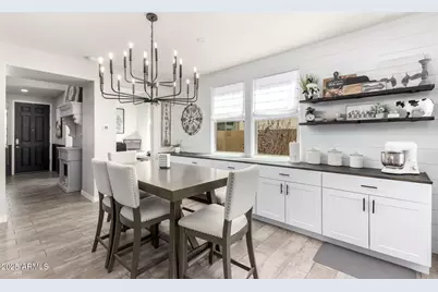 10043 W Foothill Drive, Peoria, AZ 85383 - Photo 8