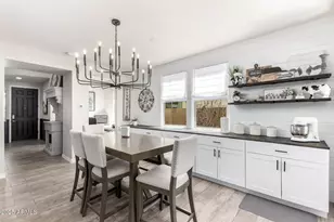 10043 W Foothill Dr, Peoria, AZ 85383 - Photo 8