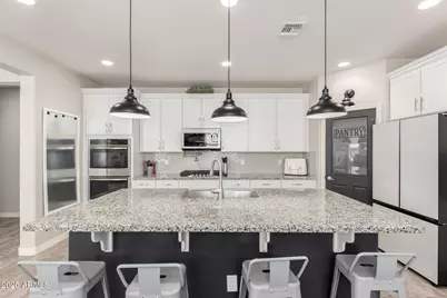 10043 W Foothill Drive, Peoria, AZ 85383 - Photo 12