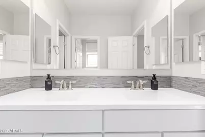 10043 W Foothill Drive, Peoria, AZ 85383 - Photo 24