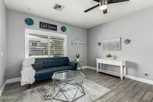 7732 W Louise Dr, Peoria, AZ 85383 - Photo 2