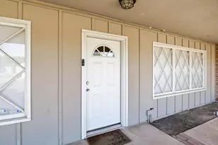 2528 N 48th Pl N, Phoenix, AZ 85008 - Photo 2