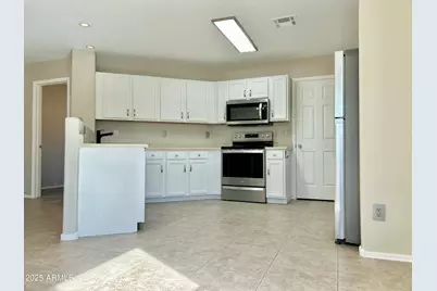 2280 E Hazeltine Way, Chandler, AZ 85249 - Photo 6