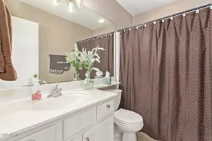 10521 W Berkeley Rd, Avondale, AZ 85392 - Photo 12