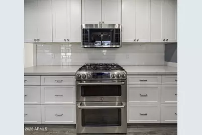 5038 E Earll Drive, Phoenix, AZ 85018 - Photo 12