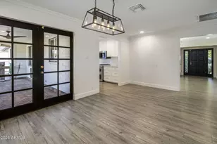 5038 E Earll Dr, Phoenix, AZ 85018 - Photo 8