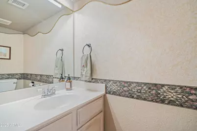 8977 W Lisbon Lane, Peoria, AZ 85381 - Photo 16