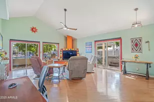 8977 W Lisbon Ln, Peoria, AZ 85381 - Photo 6