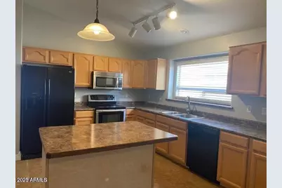 533 E Angeline Avenue, San Tan Valley, AZ 85140 - Photo 4