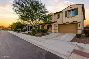 17646 W Hubbard Dr, Goodyear, AZ 85338 - Photo 2