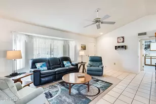 20854 N Gable Hill Dr, Sun City West, AZ 85375 - Photo 6