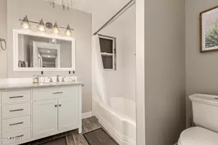 3444 E Camelback Rd, Phoenix, AZ 85018 - Photo 32