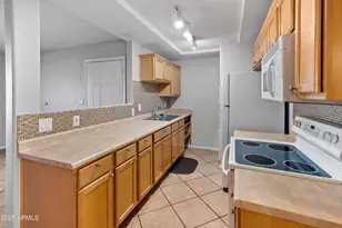 2121 W Royal Palm Rd, Phoenix, AZ 85021 - Photo 8