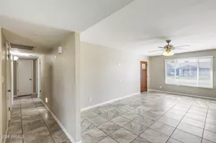 4420 W Mercer Ln, Glendale, AZ 85304 - Photo 26