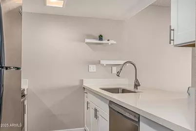 3033 E Devonshire Avenue #3028, Phoenix, AZ 85016 - Photo 10