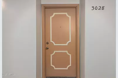 3033 E Devonshire Avenue #3028, Phoenix, AZ 85016 - Photo 4