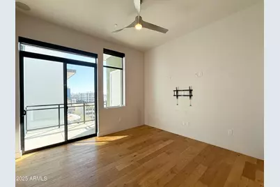 3131 N Central Avenue #Unit 7004, Phoenix, AZ 85012 - Photo 2