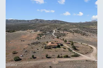 16057 S Sickles Ranch Road, Peeples Valley, AZ 86332 - Photo 34