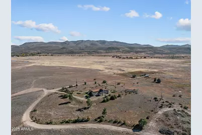 16057 S Sickles Ranch Road, Peeples Valley, AZ 86332 - Photo 32
