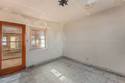 16057 S Sickles Ranch Road, Peeples Valley, AZ 86332 - Photo 18