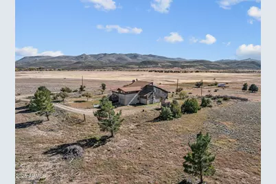 16057 S Sickles Ranch Road, Peeples Valley, AZ 86332 - Photo 36