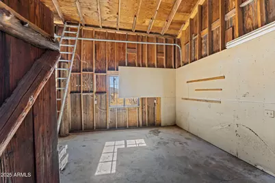 16057 S Sickles Ranch Road, Peeples Valley, AZ 86332 - Photo 24