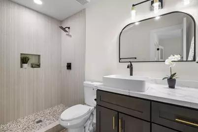 11022 N 41st Avenue, Phoenix, AZ 85029 - Photo 18